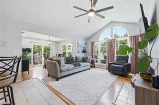 Photo #3: O6408857 Listing 