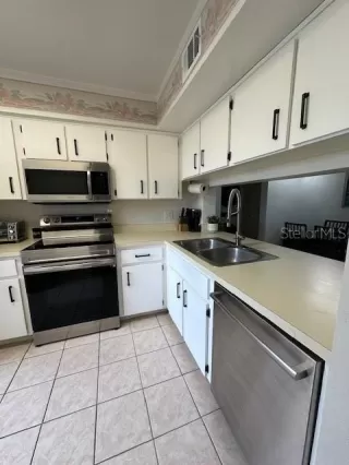 Photo #2: O6408869 Listing 