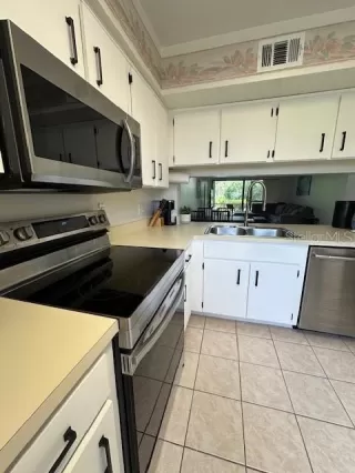 Photo #3: O6408869 Listing 