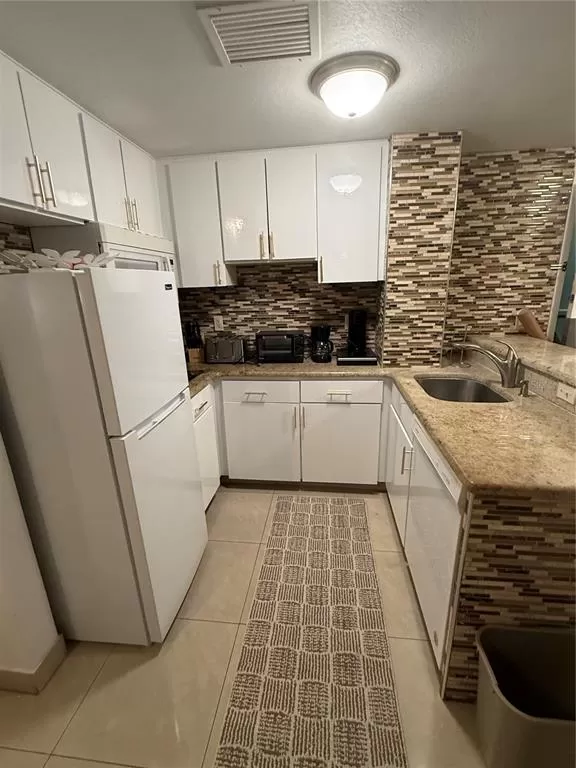 MLS: O6408926 Condo For Sale