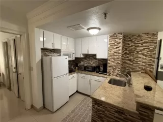 Photo #2: O6408926 Listing 