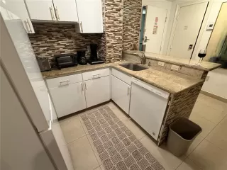 Photo #4: O6408926 Listing 