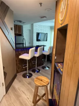 Photo #4: O6408936 Listing