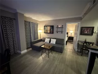 Photo #2: O6408938 Listing