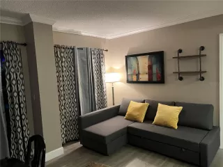 Photo #5: O6408938 Listing
