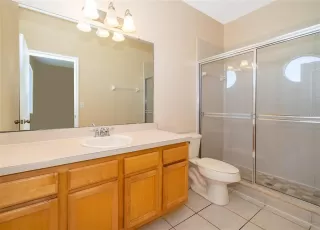 Photo #3: O6408971 Listing
