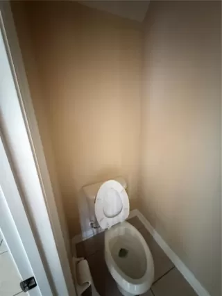 Photo #6: O6408971 Listing