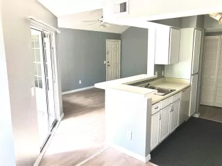 Photo #4: O6408975 Listing