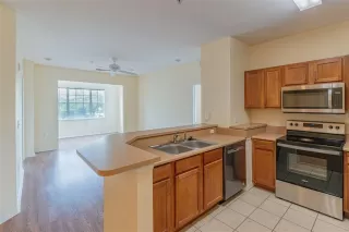 Photo #6: O6408978 Listing