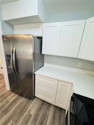 Photo #5: O6409061 Listing