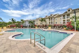 Photo #5: O6409085 Listing
