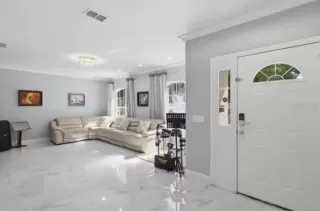 Photo #5: O6409243 Listing
