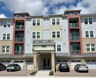 Photo #1: O6409256 Listing