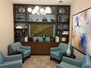 Photo #2: O6409256 Listing