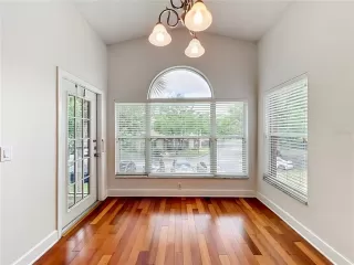 Photo #4: O6409337 Listing