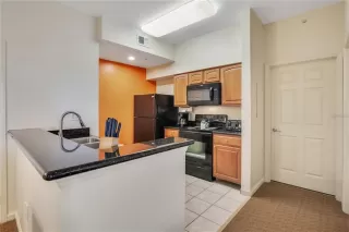 Photo #2: O6409353 Listing