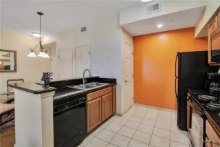 Photo #4: O6409353 Listing