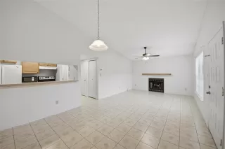 Photo #5: O6409434 Listing