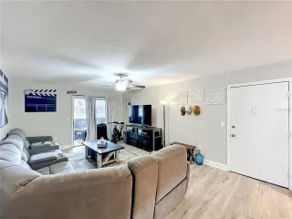 Photo #6: O6409601 Listing