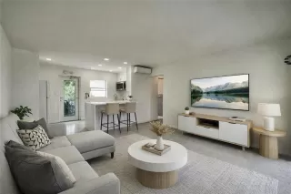 Photo #6: O6409651 Listing