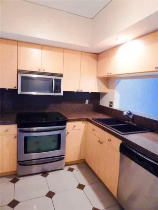 Photo #5: O6409689 Listing 