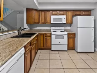 Photo #5: O6409869 Listing 