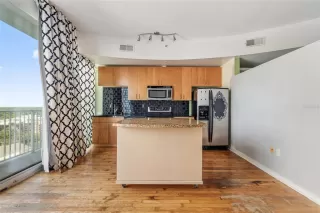 Photo #5: O6409888 Listing
