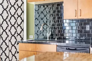 Photo #6: O6409888 Listing