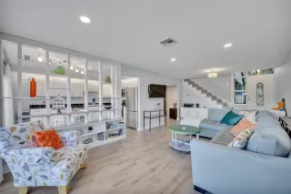 Photo #5: O6409916 Listing 