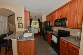 Photo #6: O6409952 Listing