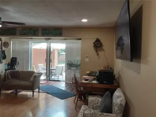 Photo #6: O6409978 Listing