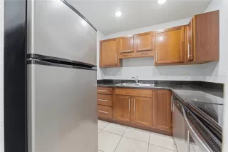 Photo #3: O6410003 Listing 