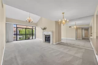 Photo #5: O6410016 Listing