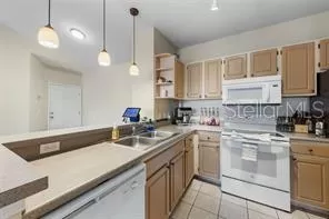 Photo #5: O6410030 Listing