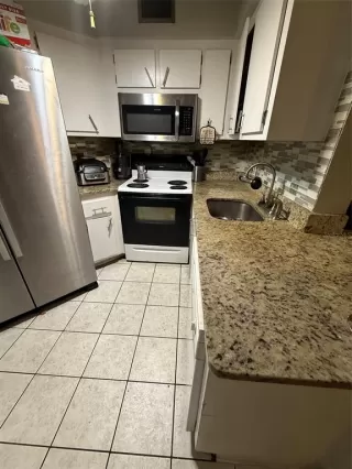 Photo #1: O6410204 Listing