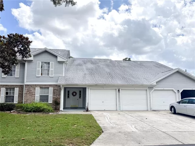 MLS: O6410292 Condo For Sale