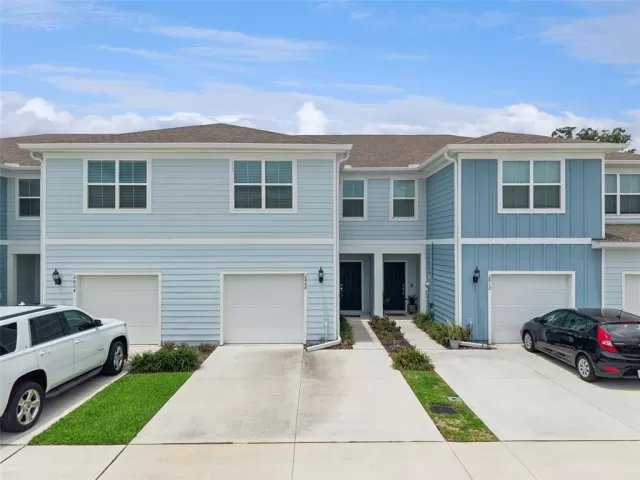MLS: O6410294 Condo For Sale