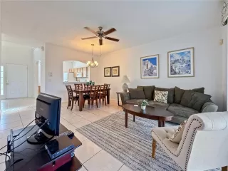 Photo #5: O6410320 Listing 