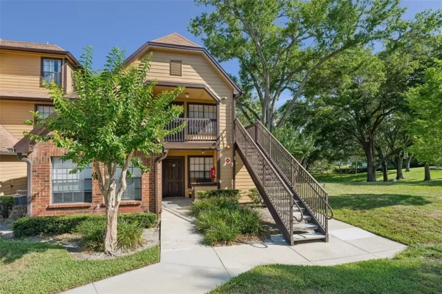 MLS: O6410327 Condo For Sale