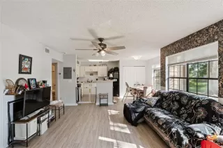 Photo #6: O6410327 Listing