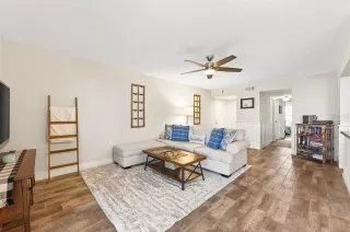 Photo #4: O6410448 Listing 
