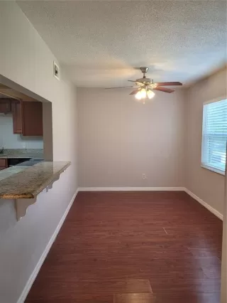 Photo #5: O6410606 Listing