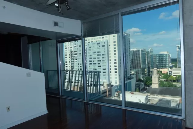 MLS: O6410665 Condo For Sale
