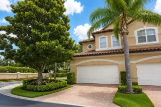 Photo #1: O6410736 Listing