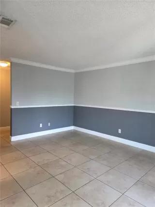 Photo #2: O6410756 Listing 