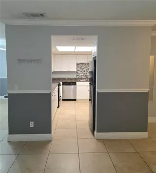 Photo #5: O6410756 Listing 