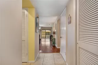Photo #5: O6410778 Listing