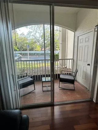 Photo #1: O6410790 Listing