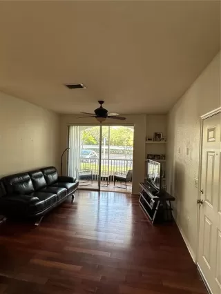 Photo #4: O6410790 Listing