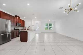Photo #6: O6410807 Listing 
